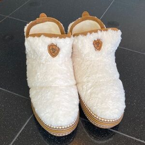 Ariat Brown Textured slippers